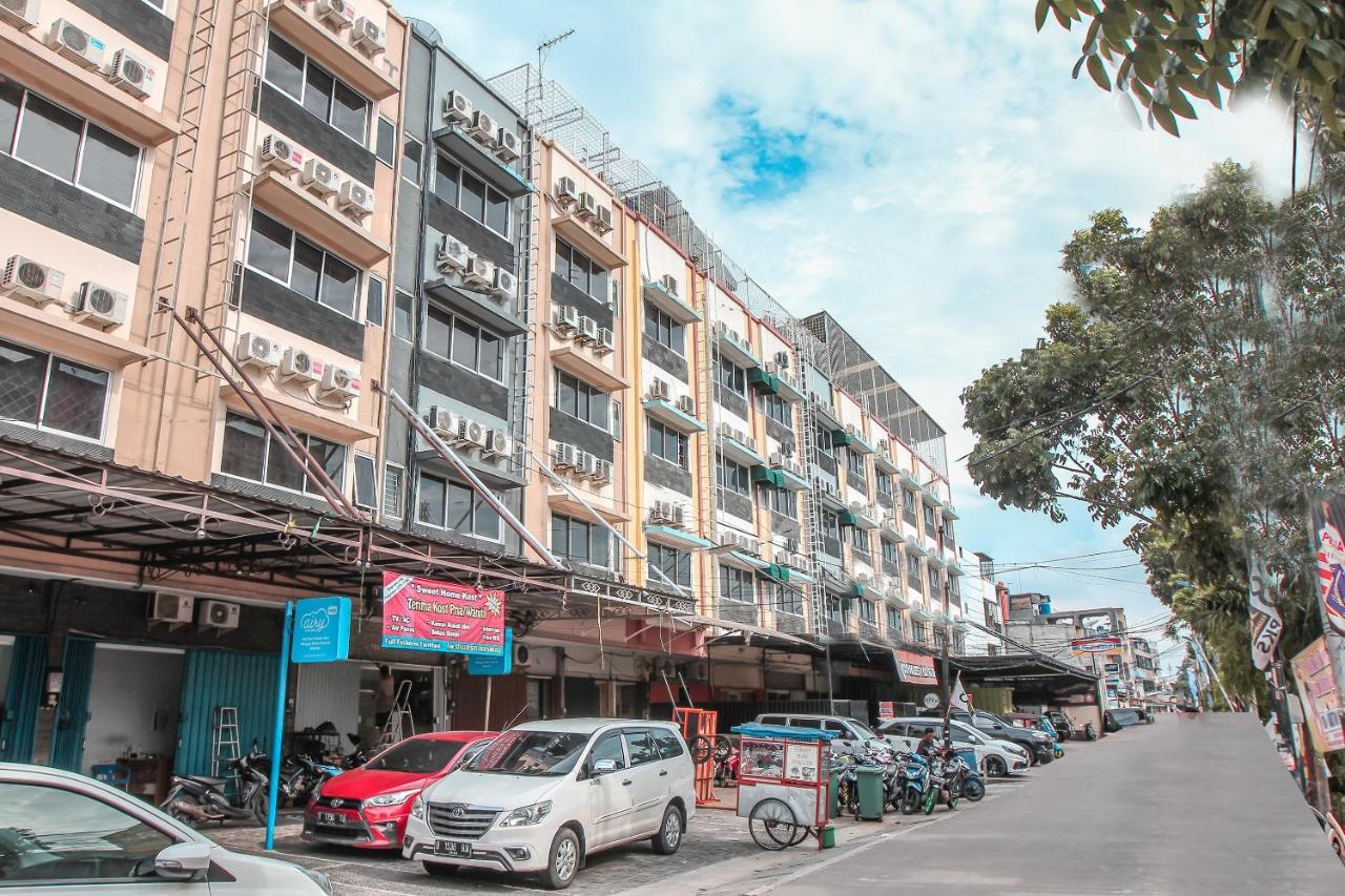 Oyo 383 Env Residence Jakarta Exterior photo